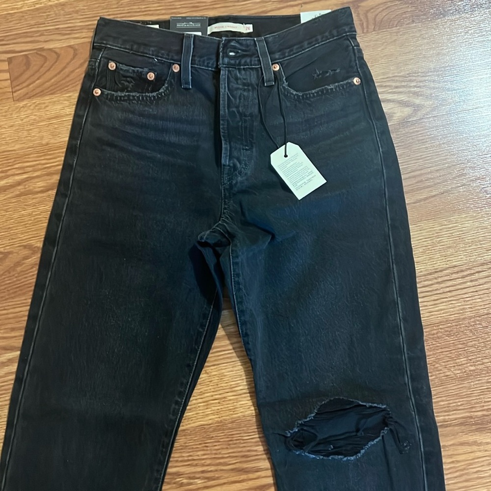 COPY - NWT LEVI’S BLACK DENIM SIZE 26x28